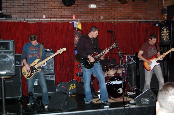 GROUNDED live at Iguana Mack's, Chandler, Jan 3, 2009